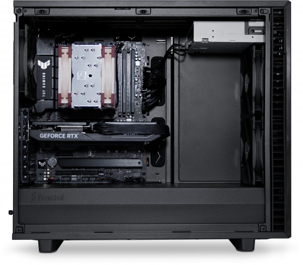 The uncluttered interior of the Fractal Design Define 7 Mid Tower allows for excellent airflow through the case.